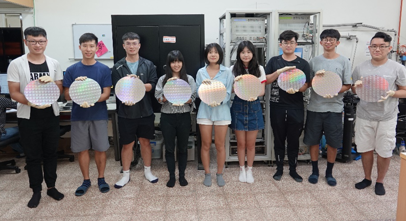 熟悉業界產品(半導體晶圓)與量測手法